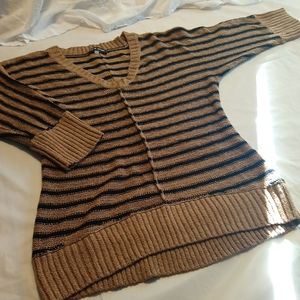Sweater Cable and Gauge women's Small almost new